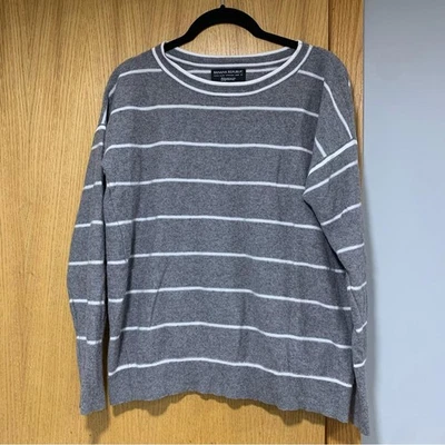 Banana Republic Filpucci Grey Striped Crew Sweater - Size Large - Image 1 of 4