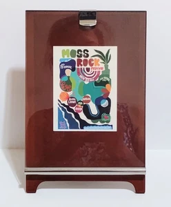 Six Trees Walnut Wood Mat Picture Frame Footed Contemporary  5 x 7 Thick Glass - Picture 1 of 15