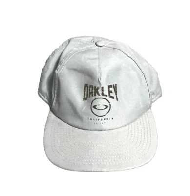 Boné Snapback Masculino Vintage Oakley Cinza Claro Ajustável Tamanho Único Gráfico Excelente Estado Usado - Imagem 1 de 4