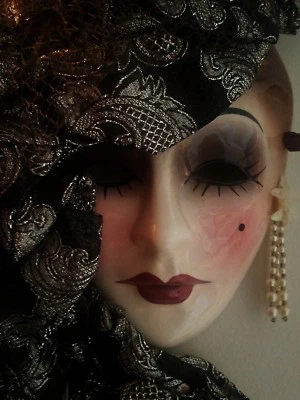 Máscara facial de dama de colección Creations edición limitada decoración de pared colgante de pared 164/500 Foto 1 de 4