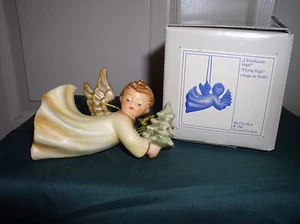 HUMMEL GOEBEL CHRISTMAS ORNAMENT "FLYING HIGH" TMK 6, HUM 452 CE 3" - Picture 1 of 3