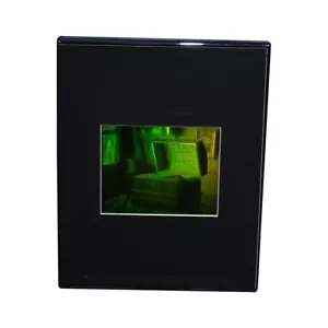 3D Dachboden mit Kofferraum Hologramm Bild (SCHREIBTISCHSTÄNDER), Sammlerstück auf Silberhalogenid - Bild 1 von 7