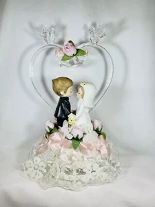 Adorable Vtg Wedding Cake Topper Centerpiece Decor Glass Heart Kitsch - Picture 1 of 16