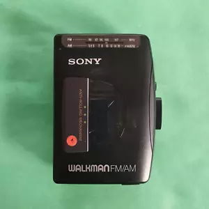 Reproductor de cinta de casete Sony Walkman WM-FX10 solo radio funciona leer descripción - Imagen 1 de 8