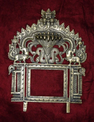 11'' Inches Long Photo Frame Brass Hinduism Art Yali Wall Decor Prabhavali EK349 Cover