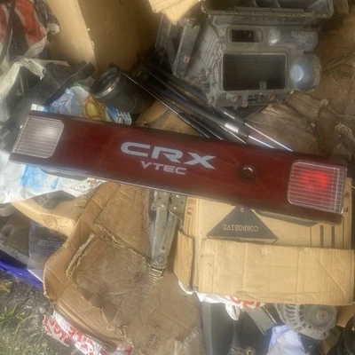 LUZ TRASERA CENTRAL HONDA EF UKDM CRX VT VTEC EE8 LINTERNA TRASERA GUARNICIÓN INC LINTERNA ANTINIEBLA Foto 1 de 4