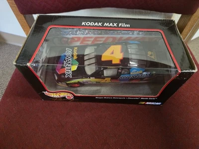 Chevy Kodak Advantix 1999 Hot Wheels Racing escala 1:24 Bobby Hamilton #4 nuevo en caja Foto 1 de 4