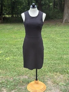 Banana Republic Women’s Little Black Dress Size 2 Lined Cute! - Picture 1 of 9