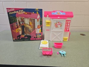Barbie Feeding Fun Stable Playset, Some Accessories 1995 Vintage, Original Box - Picture 1 of 17