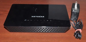 NETGEAR AC1200 Smart Wi-Fi Router With External Antennas R6220 - Picture 1 of 3