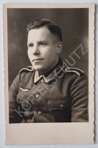 AK / Foto - Wehrmacht Soldat - schönes Portrait - 2.WK / WW2 - 1939/45 - rar - Picture 1 of 2