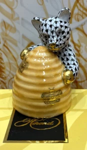 HEREND HONEY BEAR FIGURINE BLACK FIHNET PATTERN FIGURINE,BRAND NEW BOXED - Picture 1 of 11