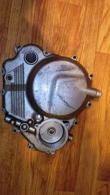 Cubierta embrague Suzuki DR350SE 1997 1993-1999 11340-47810 1990-1993 DR250 Foto 1 de 3
