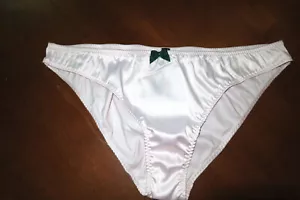M ❤️ Victoria's Secret ❤️ NEWEST❤️SATIN BIKINI BRAZILIAN STRETCH SOLID MID RISE - Picture 1 of 3