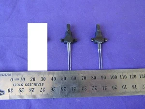 Bernina 850/950 Twin Needle Metal Adapter w/Needles, Screwdriver Vintage - Foto 1 di 13