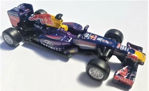 Bburago 1:64 Die Cast Red Bull Infiniti Renault RB9 Webber Vettel NEW FREE POST - Picture 1 of 5
