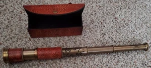 TELESCOPIO DE LATÓN Y CUERO FUNCIONA - Aspecto antiguo - Regalo náutico, gran calidad - Imagen 1 de 9