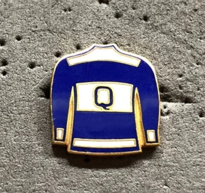 Quebec Bulldogs Jersey NHL Hockey Pin - Imagen 1 de 1