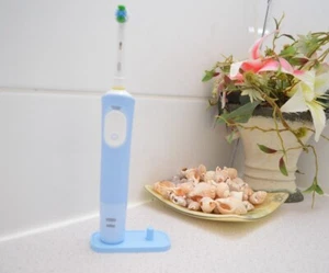 Oral B Elektrische Zahnbürste Tropfschale Ständer Blau Farbe - Bild 1 von 8