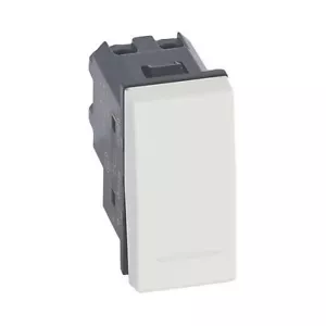 legrand 687004 vela bianca invertitore 10A - Picture 1 of 1