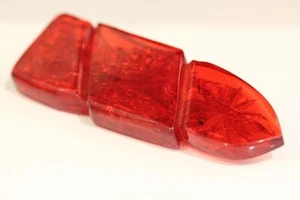 Cherry Red, carved Bakelite brooch with Fern, C1930's - Foto 1 di 3