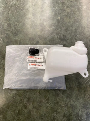 1988-2006 Yamaha Blaster 200 YFS200 Oil Tank With Cap 2XJ-21751-01-00 OEM Yamaha - Image 1 of 4