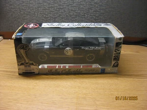 1/18 2007 Shelby Mustang de Shelby coleccionables, negro, 85 cumpleaños # 11801 - Imagen 1 de 14