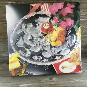 Mikasa Party Bears 15" Embossed Frosted Round Hostess Platter with Original Box - Picture 1 of 11