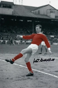 Football - Paddy Crerand - Hand Signed 12x8 Photograph - Manchester United COA - Picture 1 of 1