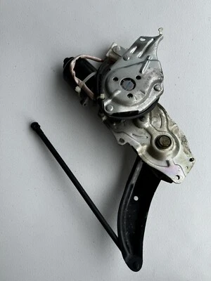 2004-2010 Toyota Sienna Liftgate Trunk Lift Motor Hatch Tail Actuator OEM TESTED - Image 1 of 4