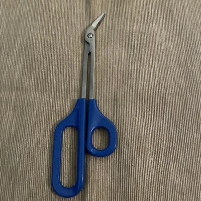 Tijeras de uñas Peta de mango largo de acero inoxidable hechas en Taiwán Foto 1 de 4