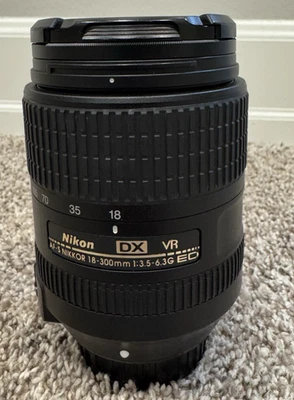 Nikon 18-300mm f/3.5-5.6g af-s dx nikkor lens - Image 1 of 4