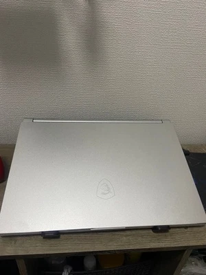 微星游戏笔记本电脑 15.6 英寸英特尔酷睿 i7 16GB 512GB 固态硬盘 GTX 1060 Max-Q — 第 1/3 张图片