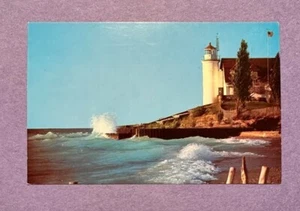 Postal Point Betsie Faro Frankfort Lago Michigan Ondas Guardia Costera Bandera - Imagen 1 de 2