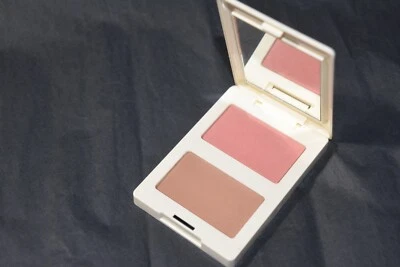 Estee Lauder Blush all day natural cheekColor Pink Cloud 04 / Tawny 06 - Image 1 of 3