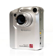 Voll funktionsfähige Fujifilm Finepix 6800Z Zoom Kompakt Digitalkamera ab 2001!