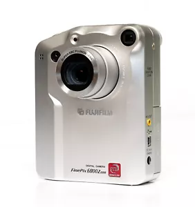 Voll funktionsfähige Fujifilm Finepix 6800Z Zoom Kompakt Digitalkamera von 2001! - Bild 1 von 11