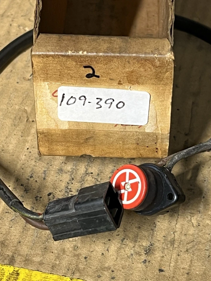 0109-390 Arctic Cat Stop Switch NEW OEM - Image 1 of 1
