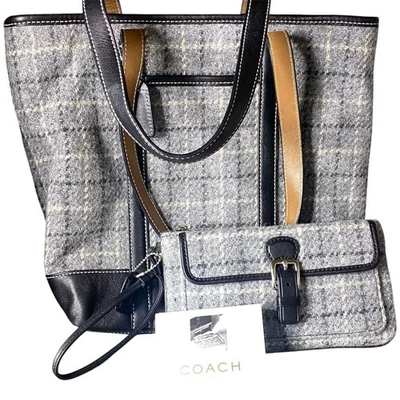 Vintage Coach Tote Bag Wallet Wristlet Wool Leather 9399 Herringbone - Image 1 of 4