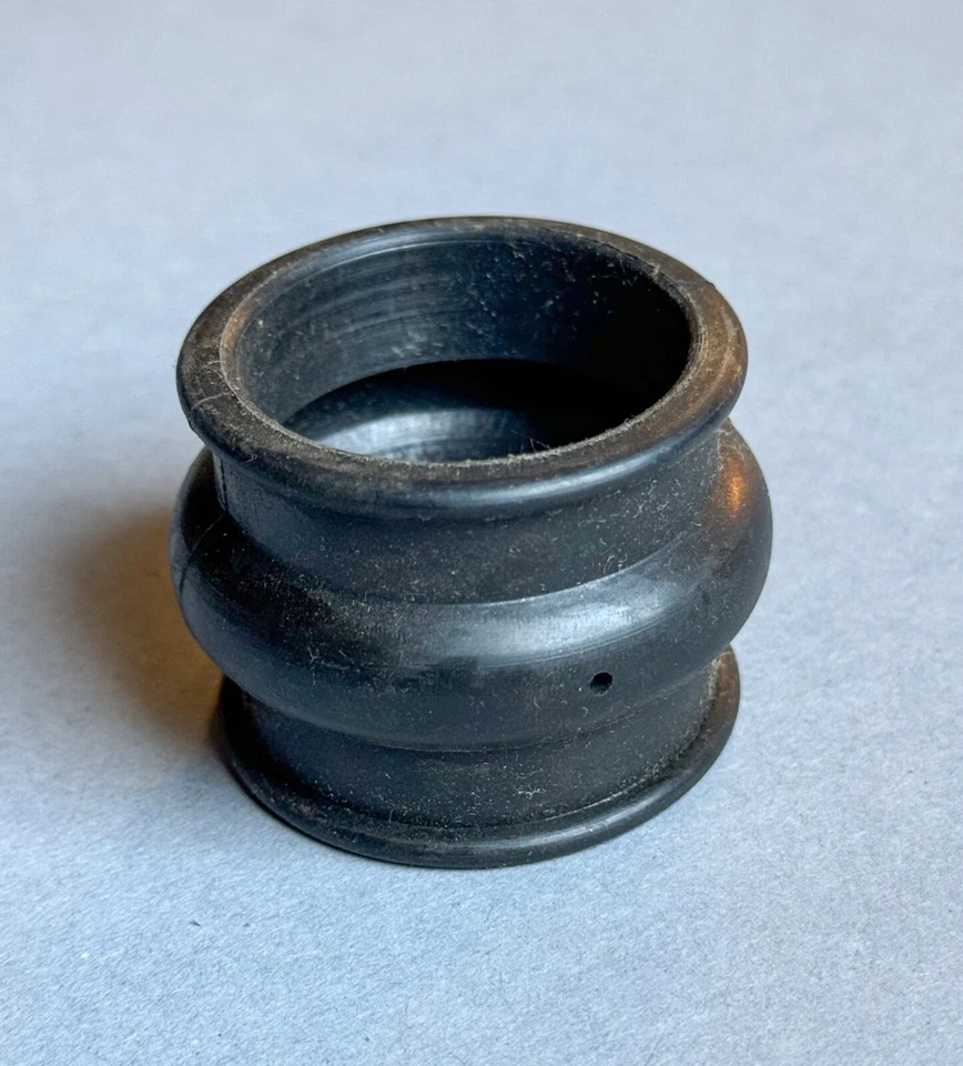 Rubber sleeve carburettor / filter box - BMW R 26 - BMW R 27 - new! - Image 1 of 1