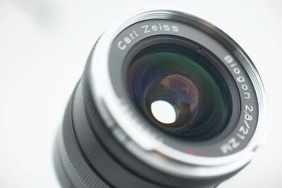 ZEISS Biogon T* 2.8/21 ZM Lens - Black - Image 1 of 4