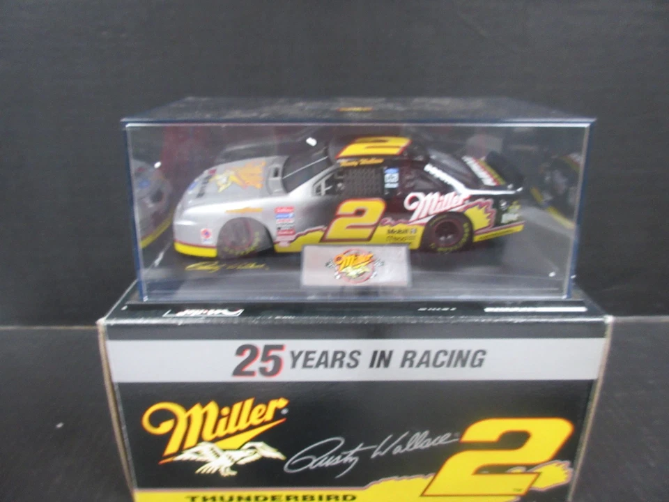 Revell Miller Thunderbird 1996 #2 Rusty Wallace -- escala 1:24  Foto 1 de 1