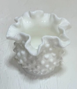 Vintage Fenton piano cottura bordo increspato vetro bianco latte - Foto 1 di 2