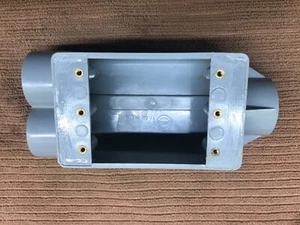 Carlon E979D FSCC Device Box, PVC, 18 CU-in Heavy Obsolete 1/2" 3-Stubs - Picture 1 of 4