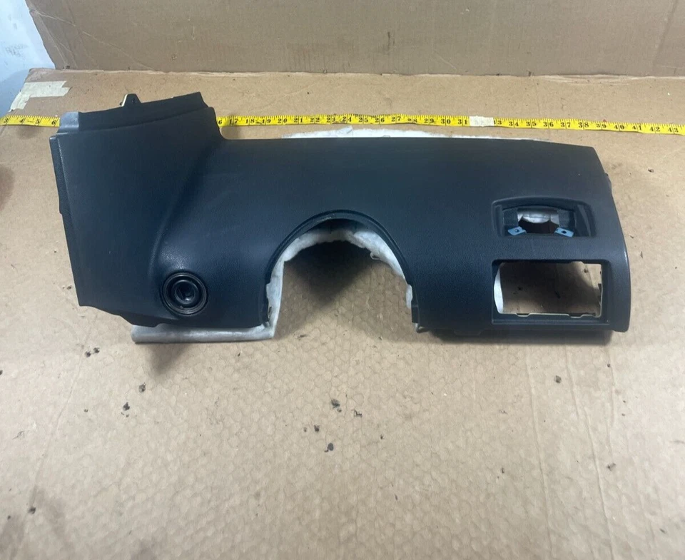 Mercedes-Benz ML350 2006-2011 tablero delantero tablero moldura con encendido OEM. Foto 1 de 4