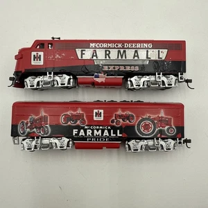 BACHMANN HAWTHORNE VILLAGE HO IH MCCORMICK FARMALL F7A/B DIESEL LOCOMOTIVE SET - Picture 1 of 16