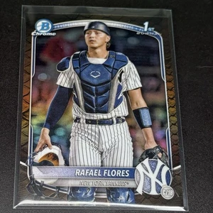 2025 Bowman Chrome Rafael Flores 1st Bowman SP Reptilian Refractor Yankees - Picture 1 of 2