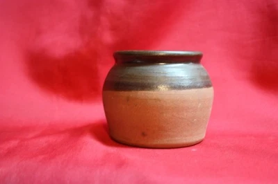 Fulper Pottery 3" Red Clay Hand Thrown Arts & Crafts Bean Pot Oval Vertical Mark - Image 1 of 4