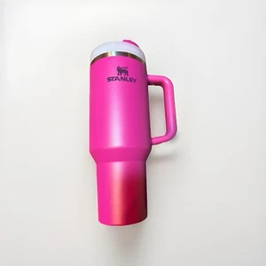 Guarda! Bicchiere Stanley 40 oz Fucsia Pink Quencher H2.0 FlowState RARO ESAURITO - Foto 1 di 4