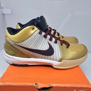 Nike Zoom Kobe IV 4 Sneakers Mens 10.5 Olympic Gold Medal White Protro Mamba - Picture 1 of 13